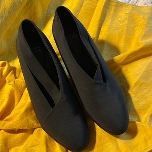 Eileen fisher black 31/2” heel size 10